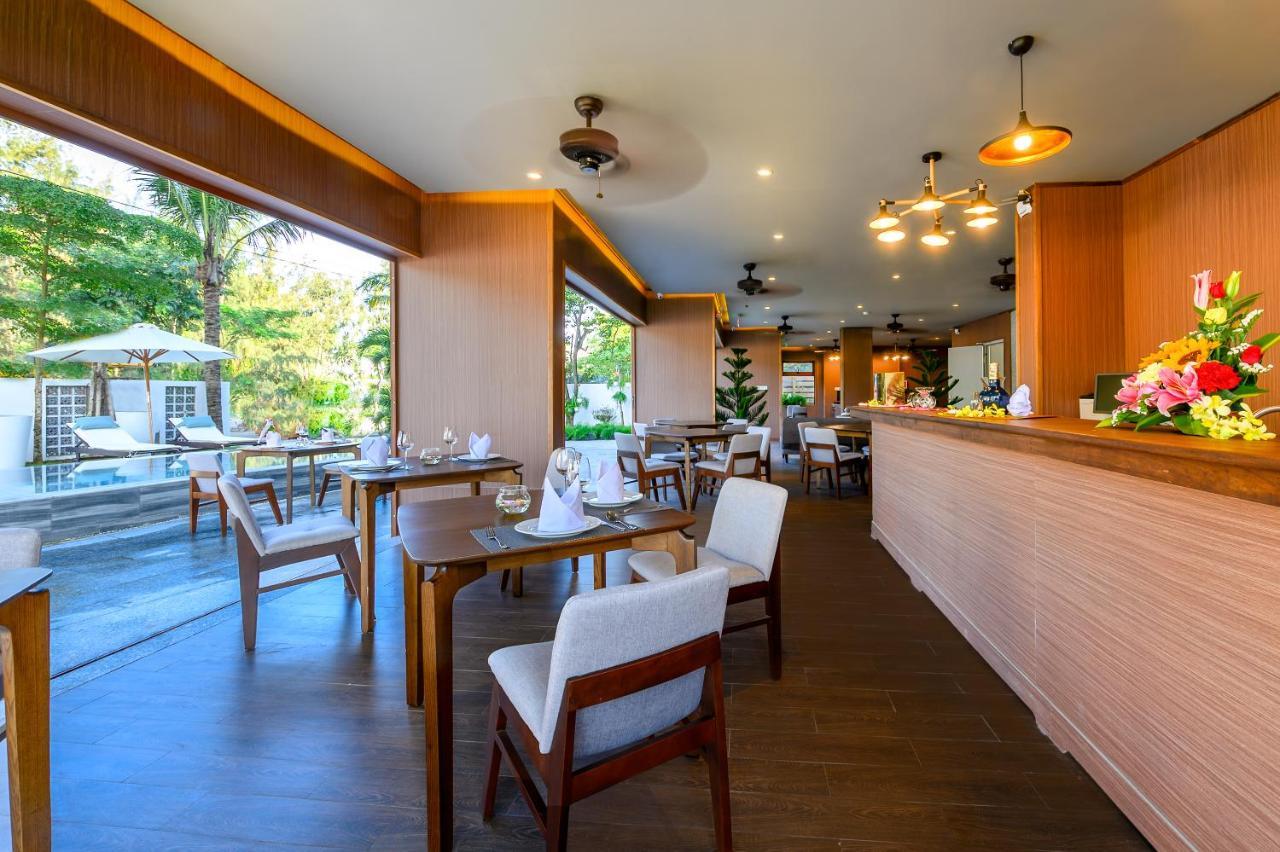 The Blossom Hoi An Ocean Front Hotel & Spa Exterior photo